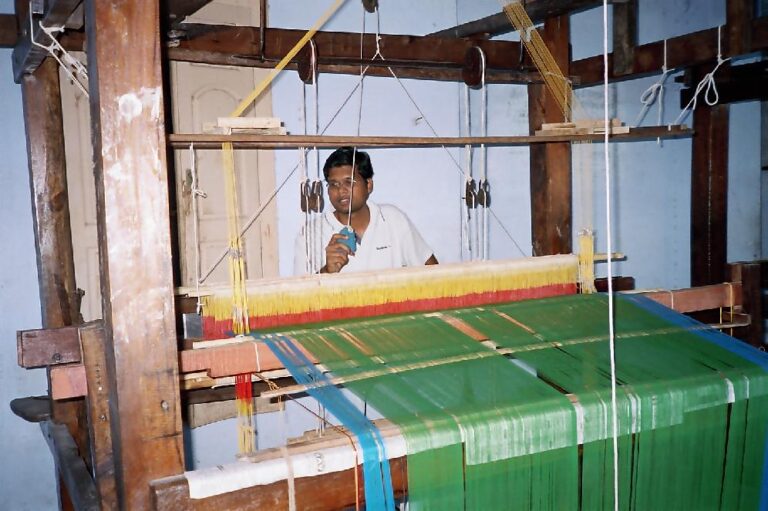 விசை தறி உற்பத்தி குறைவு