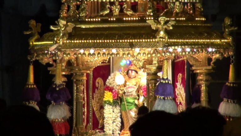 பழனியில் இன்று தங்க தேரோட்டம் விழா.