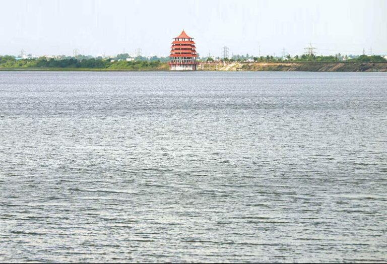 செம்பரம்பாக்கம் ஏரியில் நீர்திறப்பு குறைப்பு