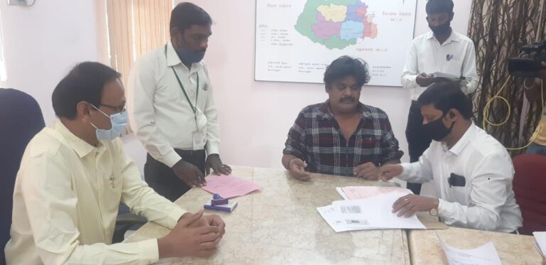 ‘தொண்டாமுத்தூர்’ தொகுதியில் மன்சூர் அலிகான் வேட்புமனு தாக்கல்