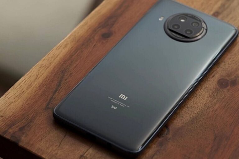 108MP செல்பீ கேமராவுடன் அறிமுகமான Mi Phone