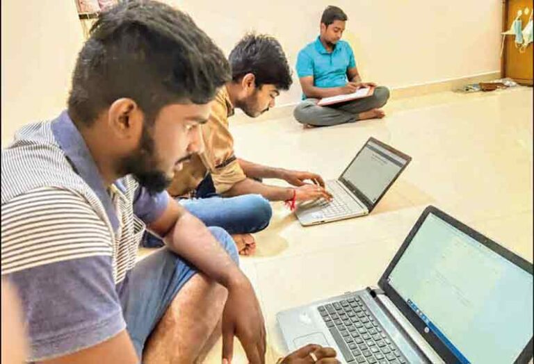இன்று முதல் கல்லூரிகளில் ஆன்லைன் வகுப்புகள்.