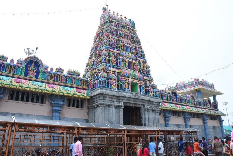 திருச்சி சமயபுரம் மாரியம்மன் கோயில்