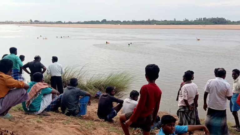 కొల్లిడం నదిలో మునిగిపోయాడు