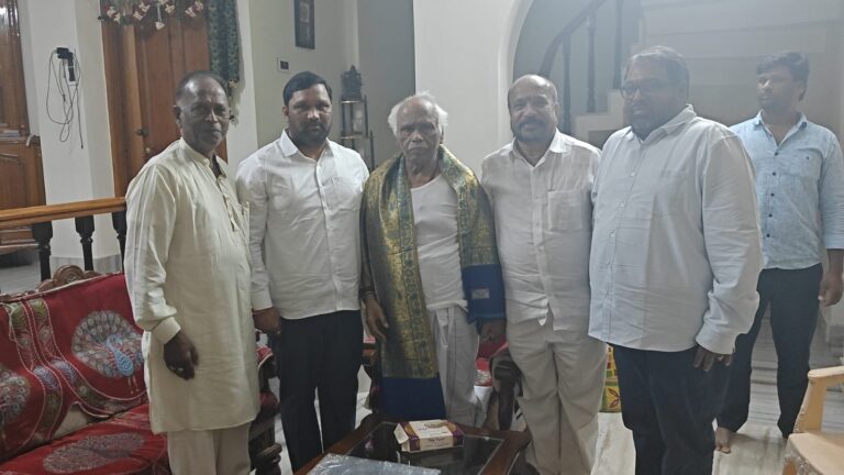 కార్మిక సంఘం ఎన్నికల్లో INTUC జాతీయ అధ్యక్షులుగా, డా ” సంజీవరెడ్డి గారు ఘన విజయం