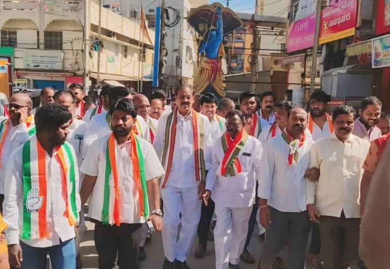 ఇందిరమ్మ ఇళ్ల లబ్ధిదారుల ఎంపికలో<br>సమస్యల పరిష్కారానికి వెబ్ సైట్